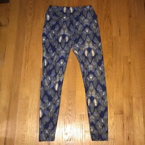 OS Lularoe leggings